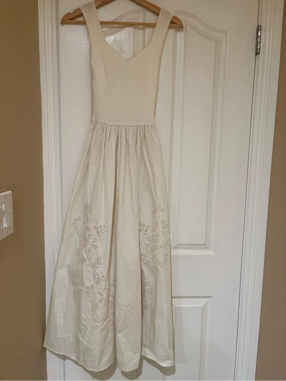 Joie Cream Floral Embroidered Sleeveless Dress